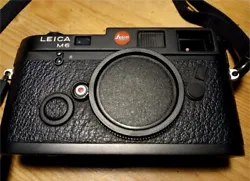 Leica M6 black in good condition with box. Hi Selling photo Leica M6 black. The camera is technically and optically in...