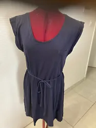 robe maille bleue marine H&M TS longueur 85cm, sans manches, pochette côté, ceinture à nouer, coton, indisponible du...