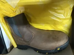 Upgrade your work boots with these CATERPILLAR WHEELBASE steel toe boots, perfect for any tough job. Crafted with...