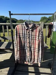 Burberry Brit Flannel Plad Extra Button Red Black White Tan Down Size Medium.