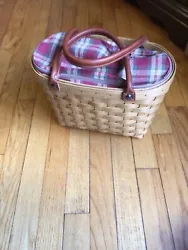 Longaberger Sm Purse Picnic Basket with zipper 2003 Dresden Ohio 10”by 9”. Condition is Used. Shipped with USPS...