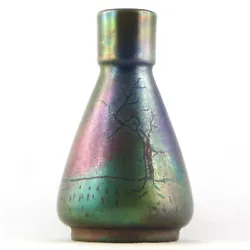 Beautiful antique ceramic, iridescent vase, probably by Aire-Belle or Massier. to identify. Pièce dartiste, très...