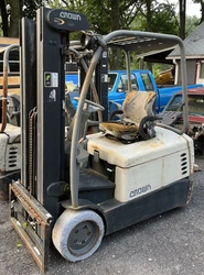 No batteries. Missing side panel. Sold as is. You will need a rollback or tilt trailer to haul this, we may be able to...