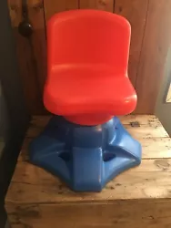 Vintage Little Tikes Tykes Art Desk Swivel Chair Child Size Red BluePre-owned in good used condition with scuffs ,...