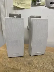Both speakers working and sound amazing. All connections are original in the back and all working great. Missing box,...