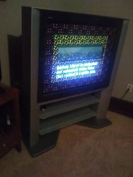 Local pickup and cash only! so sale is final and cash only. However that isnt to say there is anything wrong with tv....