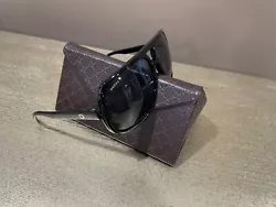 Gucci Urban Oversized Sunglasses for Men - Black/Green. Authentic 