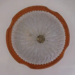 Coloris : bois marron, verre blanc opaque. Made in UE. Pour ampoule sphérique E27 – 60 W. Classe II. 230 V. Douille...