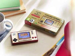 Even more Mario! When you’re not saving Princess Peach, check out the included digital clock. Digital Clock w/ 35...