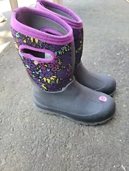 Bogs Classic High Kids Snow Rain Insulated Boots Size 3.