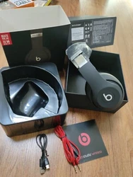 Experience premium sound quality with these high-tech Beats by Dr. Dre Studio3 wireless headphones. With Bluetooth and...