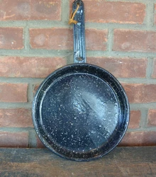 Camping gear or farmhouse kitchen decor Good condition.