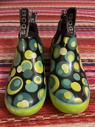 Bogs Kids Mattie Garden Green Blue Bubbles Ankle Rain Boots Size 10 EUC 52255. These rain/mud boots are perfect for...