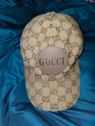 Authentic Gucci Hat Size L 59 CM  Hat is missing one of the gucci tags inside the hat, hat is worn.  Please look at the...