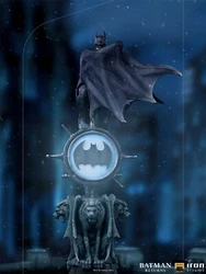 Iron Studios Batman Returns Polystone Statue.  13.3 in (H) x 7.8 in (W) x 7.4 in (L)