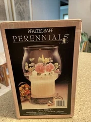 Add a touch of elegance to any room with this vintage 1999 Pfaltzgraff Perennials Tea Rose candle holder. The glass...