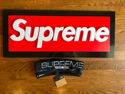 In this auction we have a NWT Supreme x The North Face Steep Tech Headband size L/XL. Also included , a custom handmade...