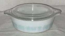Pyrex Milk Glass Turquoise BUTTERPRINT Amish 471 1 Pint Casserole Dish READ. Comes with cover but there is a chip in...
