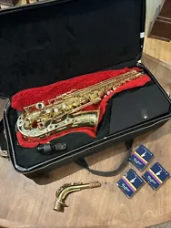 Hello,Selling my used but very nice and in excellent playing condition Yamaha YAS-52 alto saxophone.This sale includes...