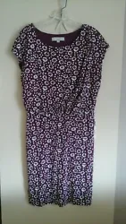 A very nice, classy dress in excellent, gently worn condition. A rich Plum color. Rayon/spandex blend.
