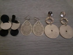 lot bijoux fantaisie boucles doreilles. En très bon état. Envoi rapide et protégé 