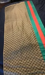 GUCCI 💎💎💥Brand new with tags brown Gucci wool /acrylic scarf.