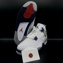 Color :WHITE/MIDNIGHT NAVY. Year of Release :2022. We always DOUBLE-BOX to protect the shoebox.