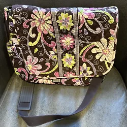 VERA BRADLEY MESSENGER DIAPER TOTE BAG~PURPLE PUNCH. Condition is Pre-owned. Shipped with USPS Priority Mail.