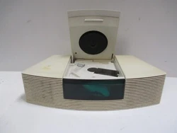 BOSE WAVE RADIO CD PLAYER MODEL AWRC1P WHITE (((TOP COVER ONLY ))). IT IS GOOD USED CONDITION.