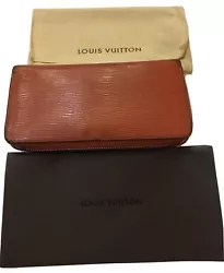 Compagnon Louis Vuitton. Zippy en cuir épi orange piment 11X20cm Usures Avec facture d’achat