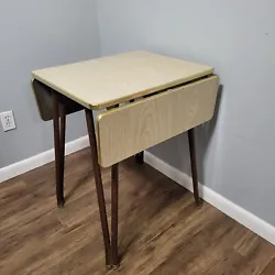 This is a cute little dining table. 29