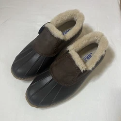 Step up your shoe game with these ankle-length JBU Jambu Winona boots in black. The boots are designed for women and...