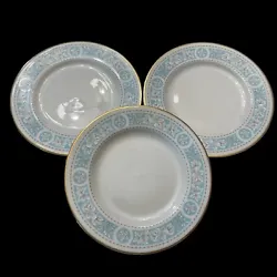 These beautiful vintage plates are in excellent condition. There are no chips or cracks. The pattern is allied 