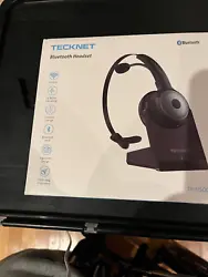 UP FOR SALE IS A BRAND NEW TECKNET Bluetooth Noise Canceling Truckers 5.0 Headset TK-HS003 . PURCHASE WITH CONFIDENCE...