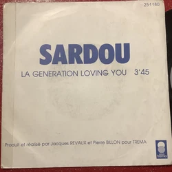 Pochette recto et verso vg Disque face 1et 2 vg +. Tres bonne écoute chante en français