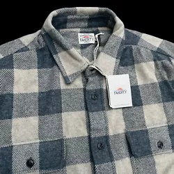 Faherty Legend Sweater Shirt. 62% Polyester, 33% Viscose, 5% Spandex. Size Large.