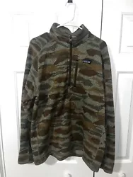 Patagonia Better Sweater 1/4 Zip Men’s Large Camo. Used excellent condition