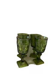 vintage green glassware set. Set of four. Vintage cordial glasses.