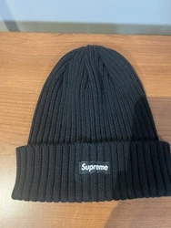 2022 Supreme Black Overdyed Beanie Ribbed Woven materialOne SizeHardly used sold out beanie that’s 🔥No...
