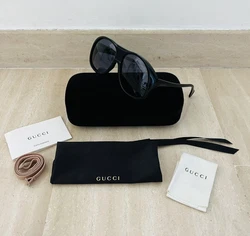 Lunettes De Soleil GucciAuthentiquesExcellent état avec boîte