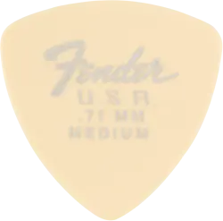 This durable pick is crafted from extruded Delrin, in several classic Fender colors, with a matte finish for improved...