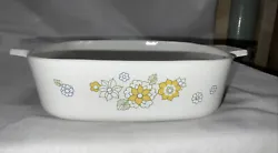Corning Ware Floral Bouquet One quart casserole dish (no cover). No chips or cracks, maybe faint scratches. (K1)