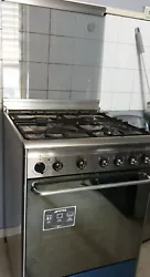 Plusieurs option pour le four. Seul détail le bouton de température est modifié car il a été cassé mais...
