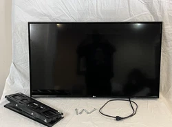 LG 43LM5700PUATV comes with wall mount and screws used lightly I have to look for remote.