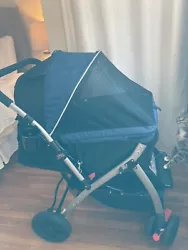 Hpz DS328 4-Wheel Pet Stroller. Great condition (only used twice). East to steer, convenient pockets and cup holder on...