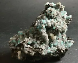 Adamite bleue provenant de Christiana Mine, Laurion, Grece.