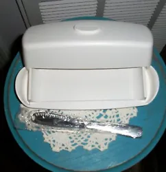 Butter Dish with Magnetic Lid Light Butter keeper With Butter Knife White.