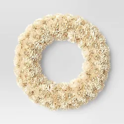 •Shola wreath in white •Dried flower construction •21in diameter •Designed for indoor use  Description  Refresh...