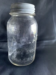 Vintage Atlas Strong Shoulder Mason Jar Zinc lid quart. Let me know if you have questions. Ships USPS. 