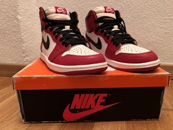 Nike Air Jordan 1 OG Retro High Chicago Lost and Found Size US 5.5 / EUR 38. En très bon état porté 2 fois ( trop...